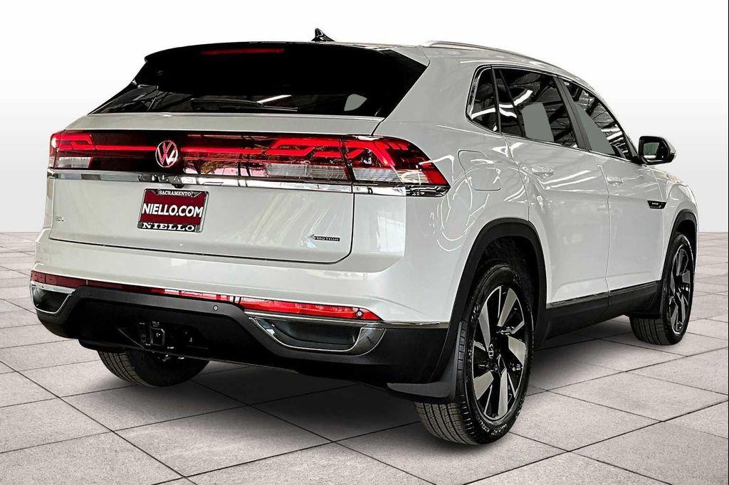new 2026 Volkswagen Atlas Cross Sport car, priced at $52,325