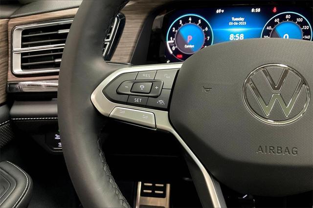 new 2025 Volkswagen Atlas car, priced at $56,699
