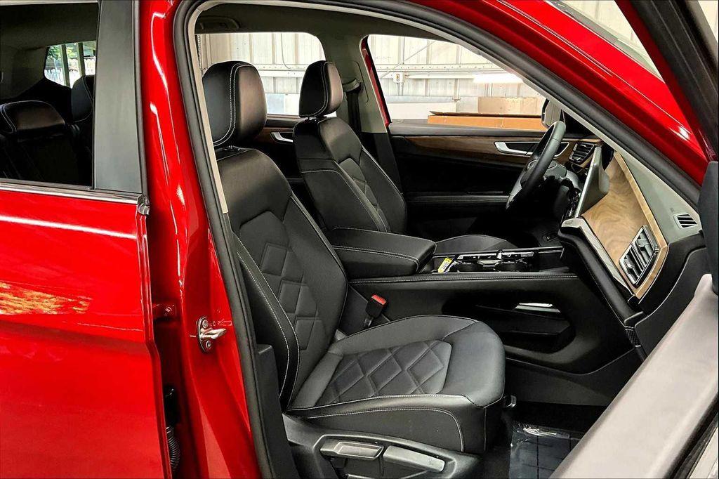 used 2024 Volkswagen Atlas car, priced at $36,208