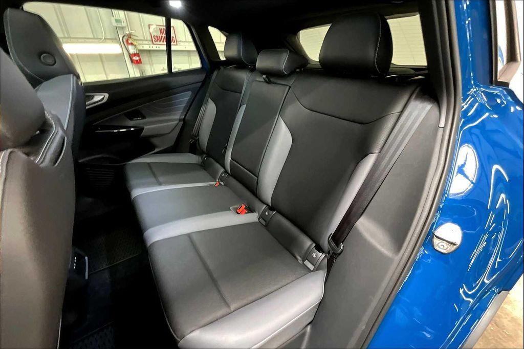 new 2025 Volkswagen ID.4 car, priced at $59,781