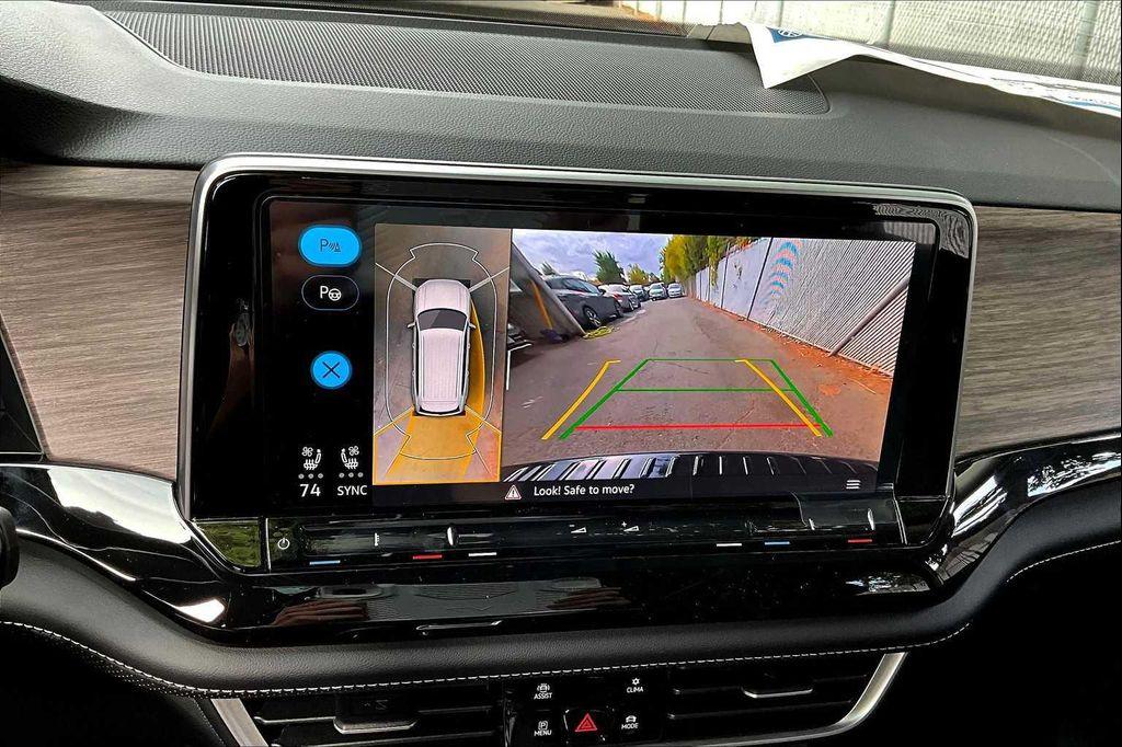 new 2026 Volkswagen Atlas car, priced at $57,804