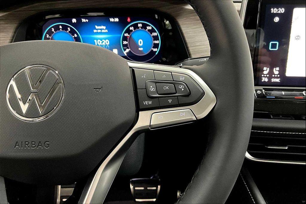 new 2026 Volkswagen Atlas car, priced at $57,804