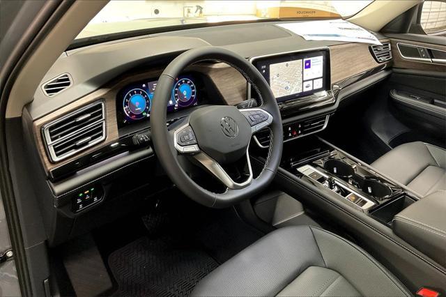 new 2025 Volkswagen Atlas car, priced at $51,289