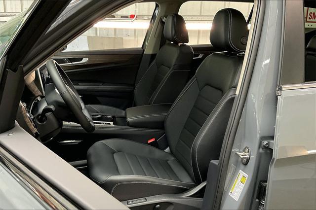 new 2025 Volkswagen Atlas car, priced at $51,289