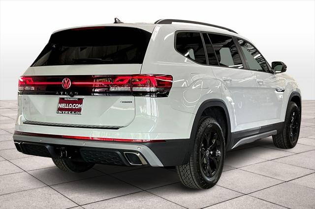 new 2025 Volkswagen Atlas car, priced at $49,754