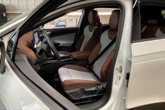 new 2025 Volkswagen ID.4 car, priced at $51,076