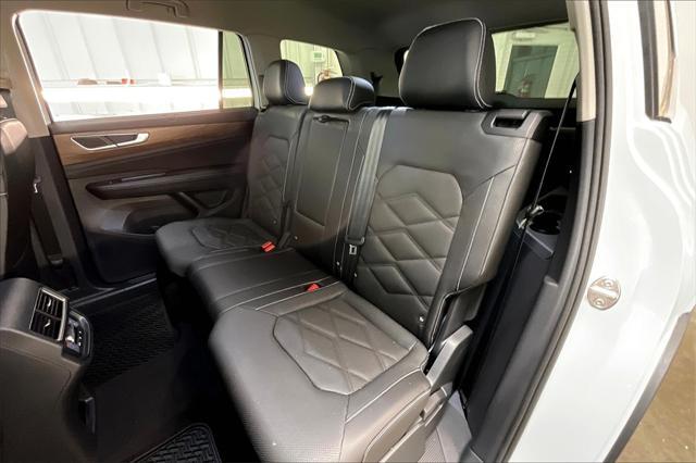 new 2025 Volkswagen Atlas car, priced at $46,492