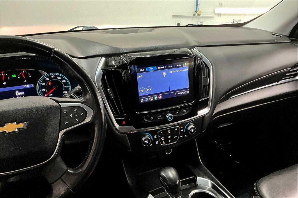 used 2021 Chevrolet Traverse car, priced at $24,995