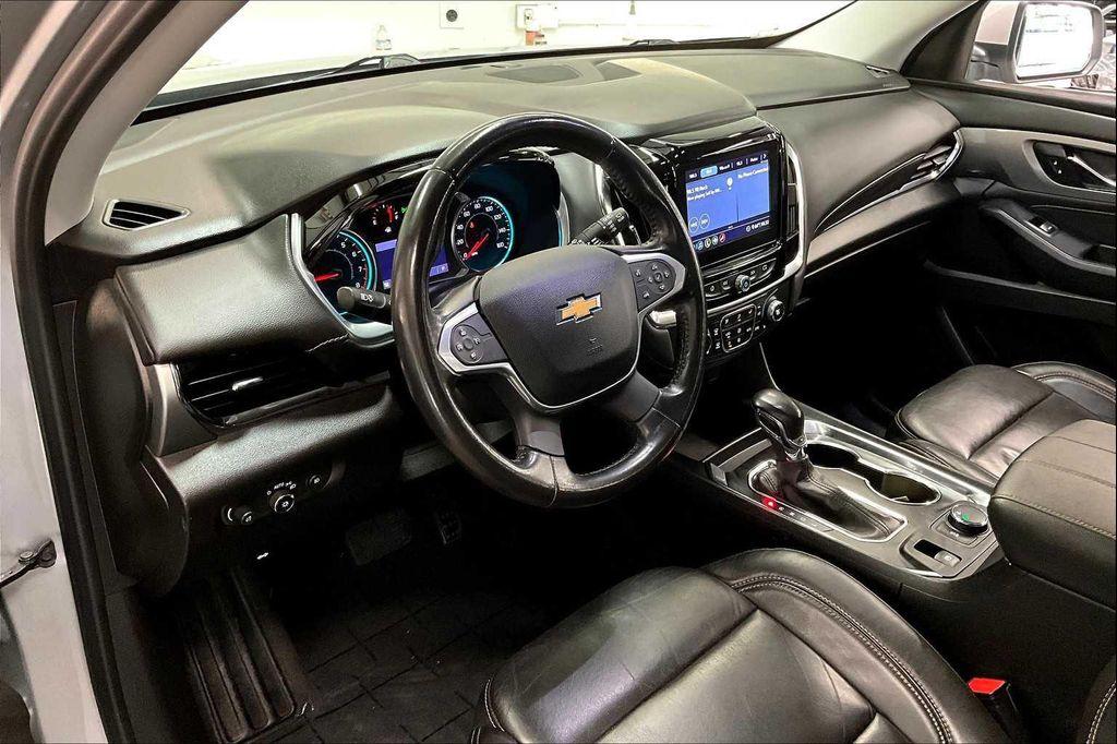 used 2021 Chevrolet Traverse car, priced at $24,995