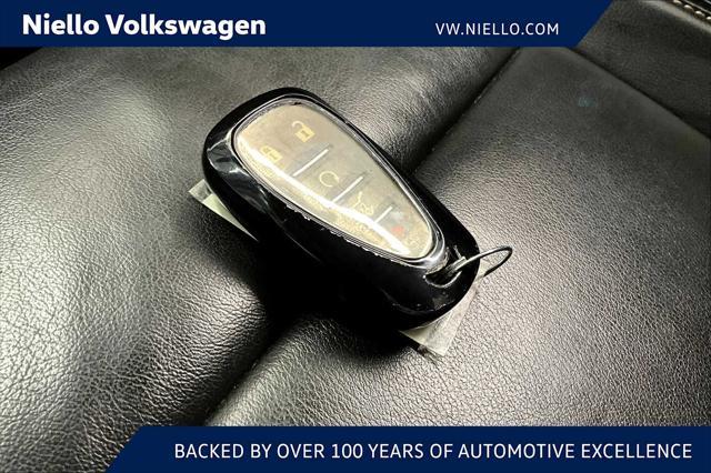 used 2021 Chevrolet Traverse car, priced at $25,921