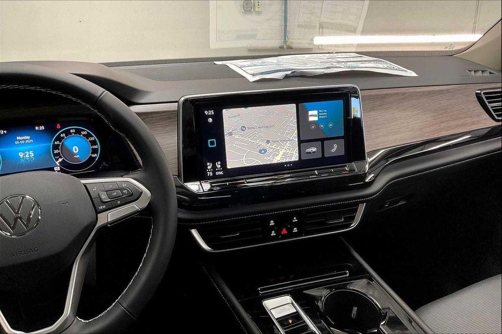 new 2025 Volkswagen Atlas car, priced at $50,834