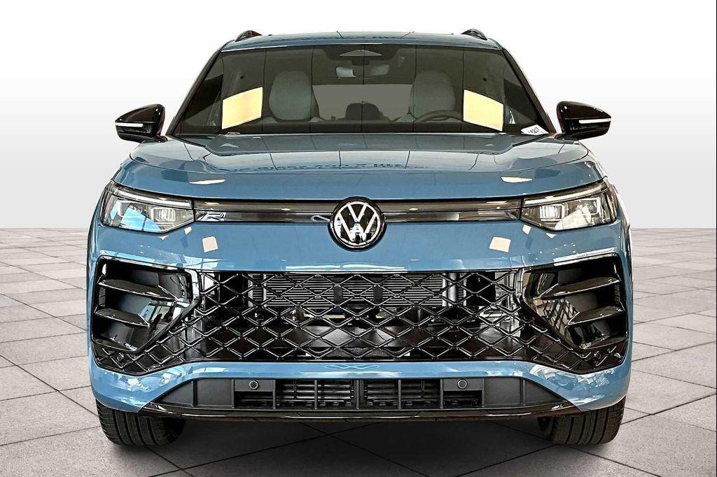 new 2025 Volkswagen Tiguan car, priced at $39,467