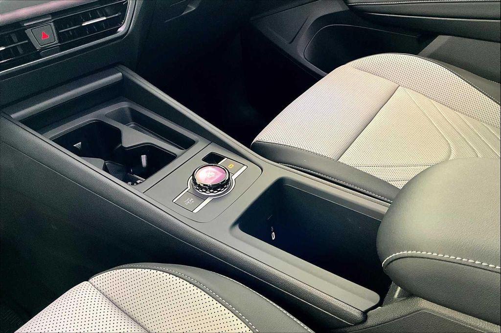 new 2025 Volkswagen Tiguan car, priced at $39,467