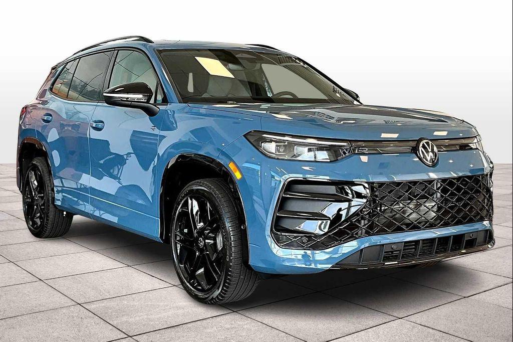 new 2025 Volkswagen Tiguan car, priced at $39,467