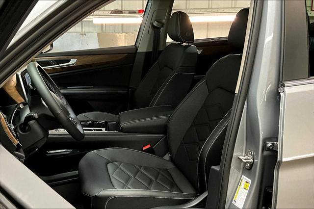 new 2025 Volkswagen Atlas car, priced at $48,982