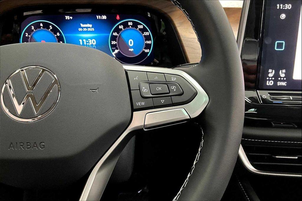 new 2025 Volkswagen Atlas car, priced at $48,982