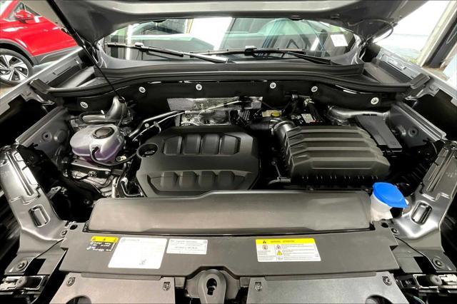 new 2025 Volkswagen Atlas car, priced at $48,982