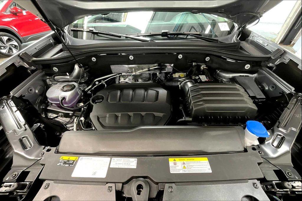 new 2025 Volkswagen Atlas car, priced at $48,982