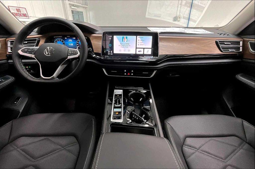 new 2025 Volkswagen Atlas car, priced at $48,982