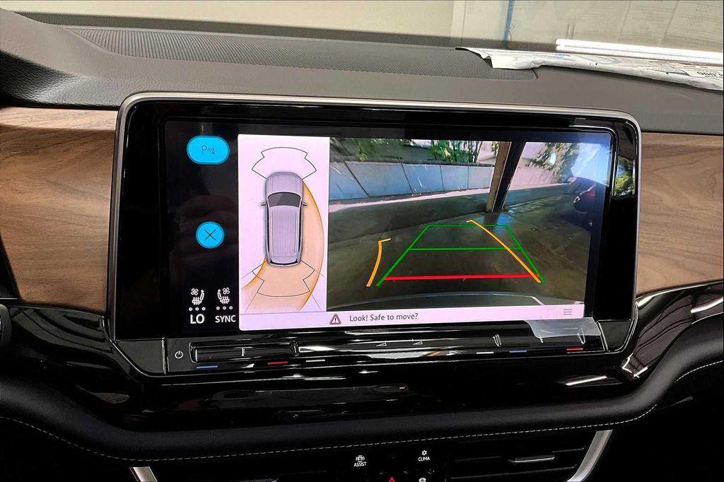 new 2025 Volkswagen Atlas car, priced at $48,982