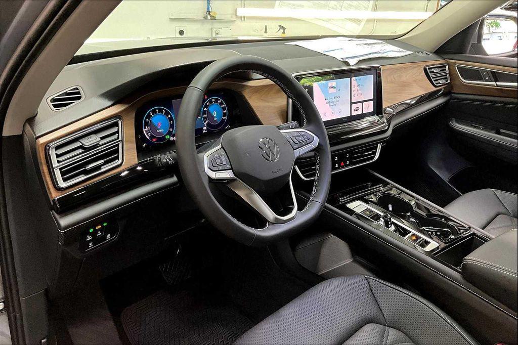 new 2025 Volkswagen Atlas car, priced at $48,982