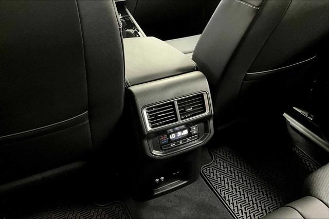 new 2025 Volkswagen Atlas car, priced at $47,087