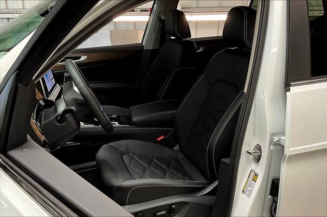 new 2025 Volkswagen Atlas car, priced at $47,087