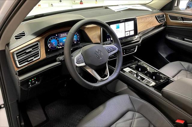 new 2025 Volkswagen Atlas car, priced at $47,087