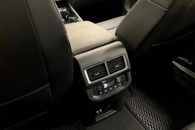 new 2025 Volkswagen Atlas car, priced at $56,244