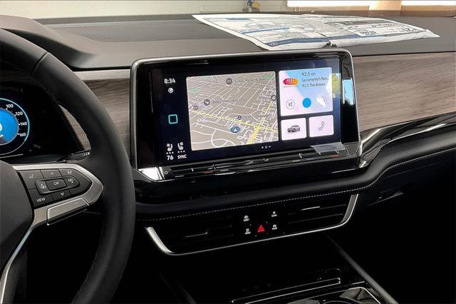 new 2025 Volkswagen Atlas car, priced at $56,244