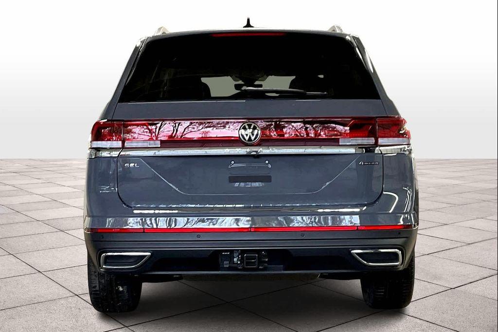 new 2025 Volkswagen Atlas car, priced at $51,529