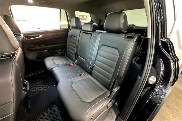 new 2025 Volkswagen Atlas car, priced at $50,834