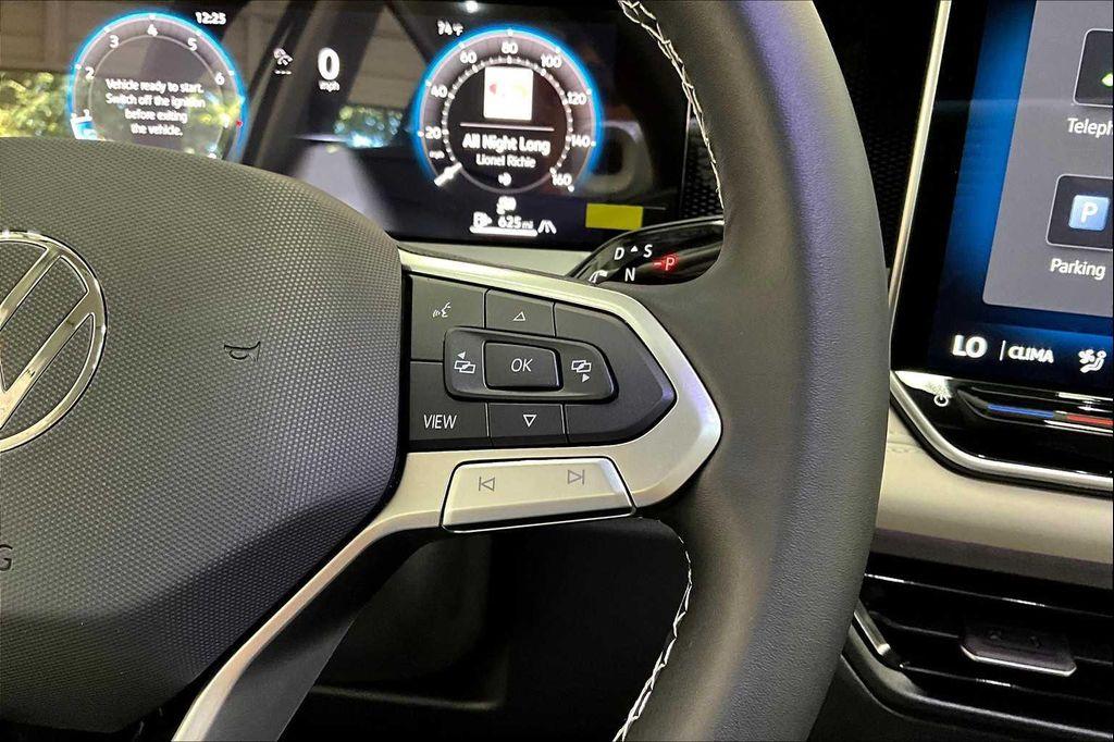 new 2025 Volkswagen Tiguan car, priced at $37,577