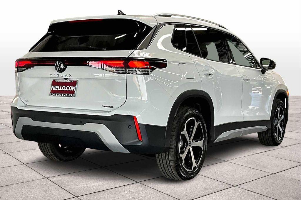 new 2025 Volkswagen Tiguan car, priced at $37,577