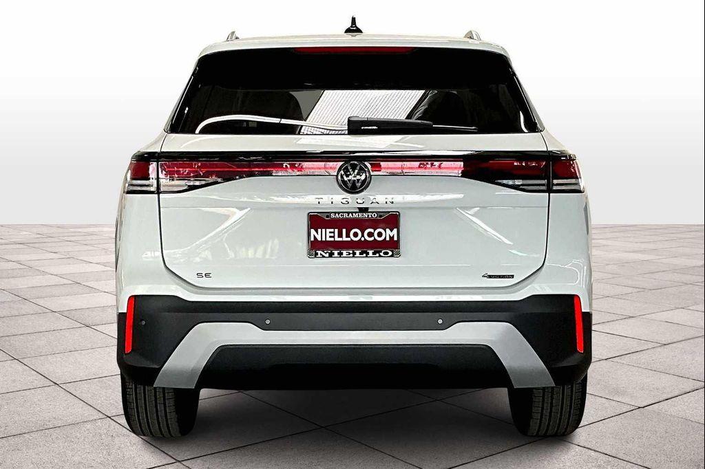 new 2025 Volkswagen Tiguan car, priced at $37,577
