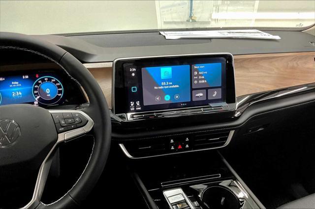 new 2025 Volkswagen Atlas car, priced at $46,492