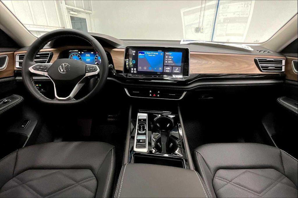 new 2025 Volkswagen Atlas car, priced at $48,982