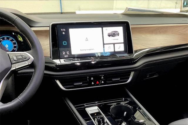 new 2025 Volkswagen Atlas car, priced at $47,087