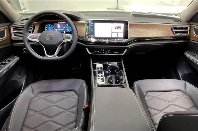 new 2025 Volkswagen Atlas car, priced at $47,087
