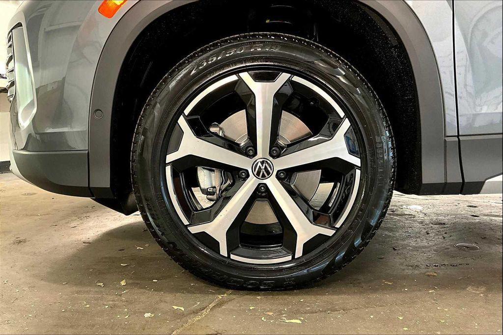 new 2025 Volkswagen Tiguan car, priced at $36,720