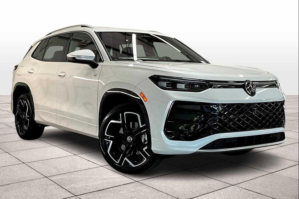 new 2025 Volkswagen Tiguan car, priced at $42,446