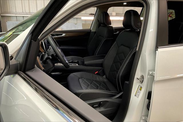 new 2025 Volkswagen Atlas car, priced at $48,287