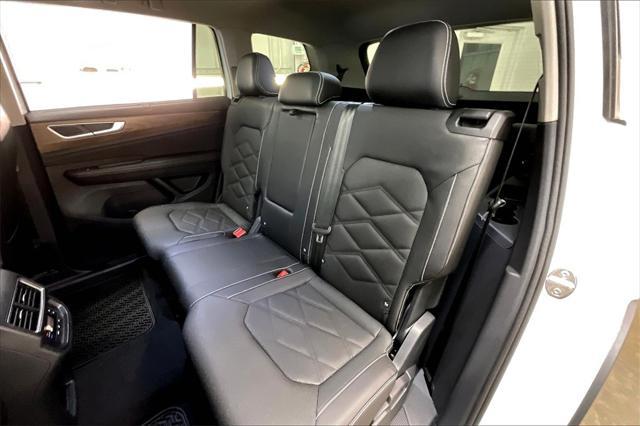 new 2025 Volkswagen Atlas car, priced at $48,287