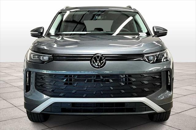 new 2025 Volkswagen Tiguan car, priced at $35,220