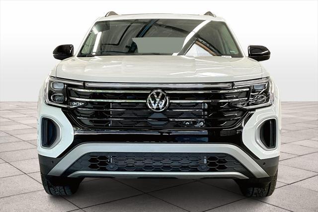 new 2025 Volkswagen Atlas car, priced at $49,754