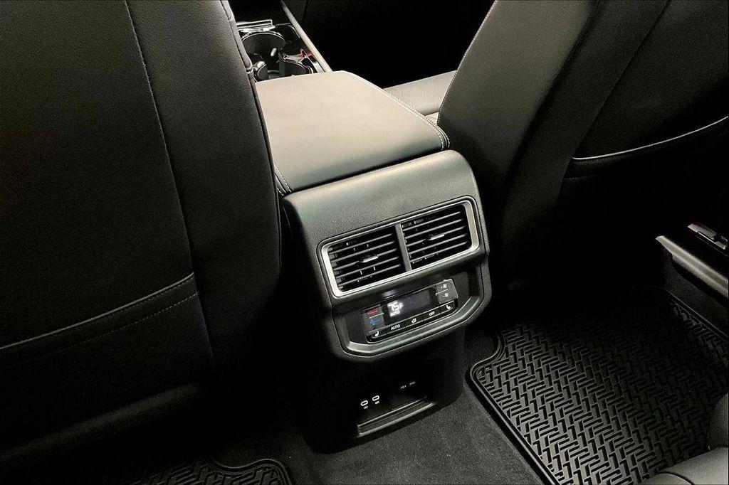 new 2026 Volkswagen Atlas car, priced at $57,349