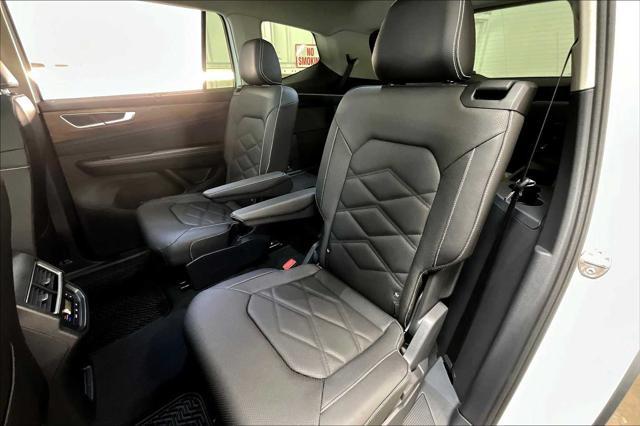 new 2025 Volkswagen Atlas car, priced at $48,387