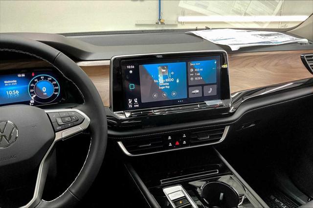 new 2025 Volkswagen Atlas car, priced at $48,387