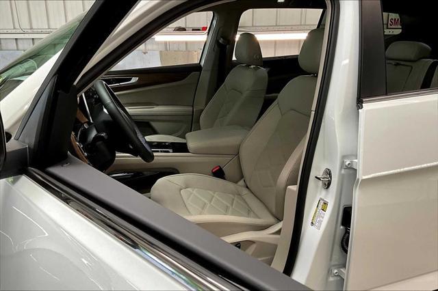 new 2025 Volkswagen Atlas car, priced at $48,287