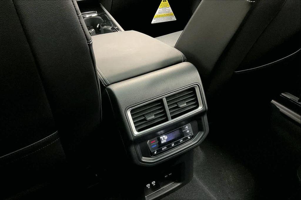 new 2025 Volkswagen Atlas car, priced at $57,044
